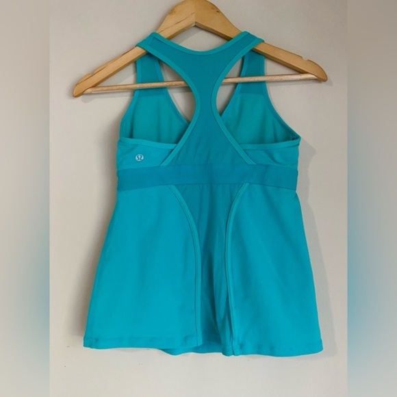Lululemon turquoise racerback built in bra women’s Size 8 - Picture 2 of 7